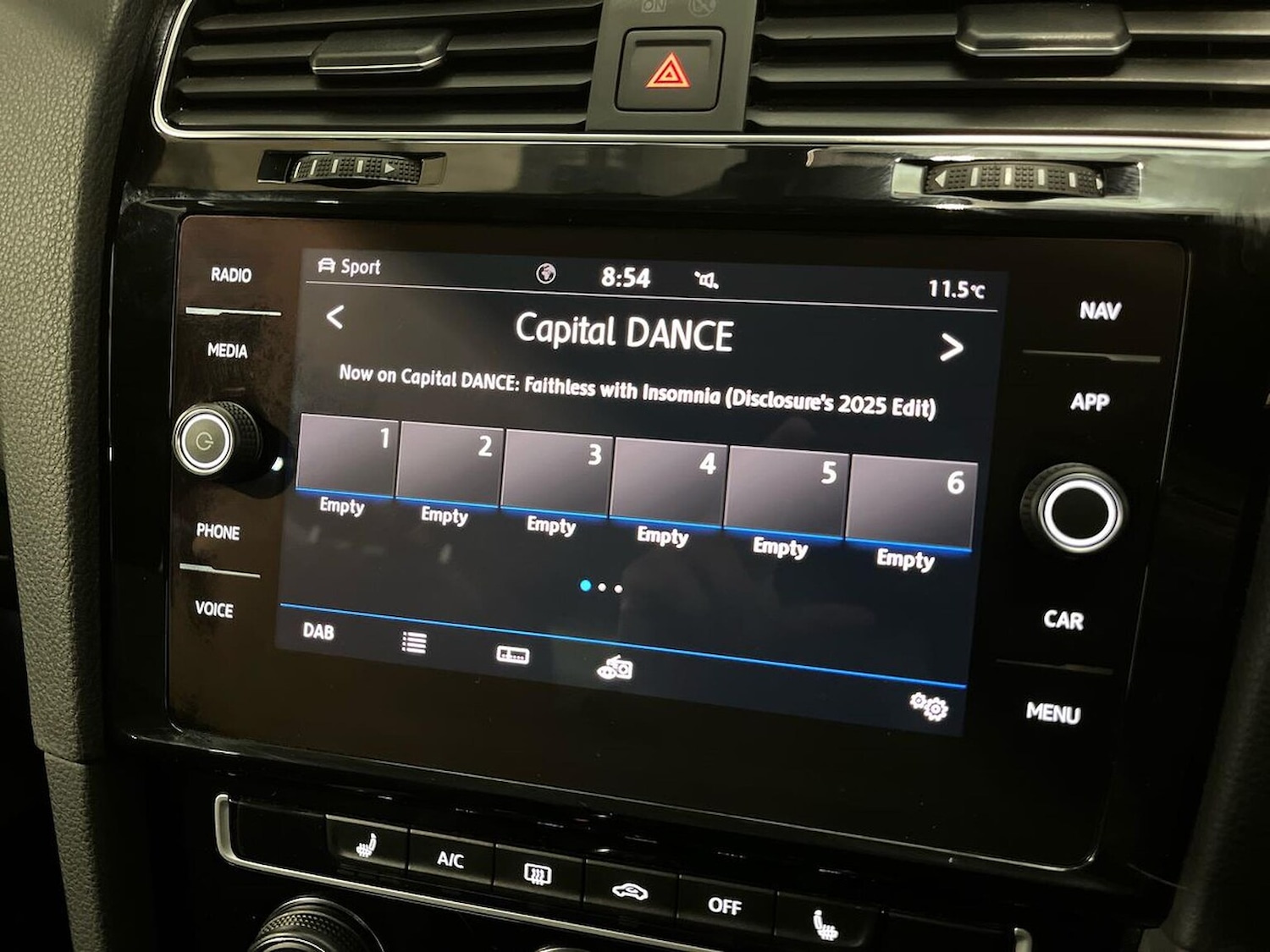 Used Volkswagen Golf 2019 for sale - 76831963: Photo 11