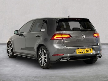 Used Volkswagen Golf 2019 for sale - 76831963: Photo
