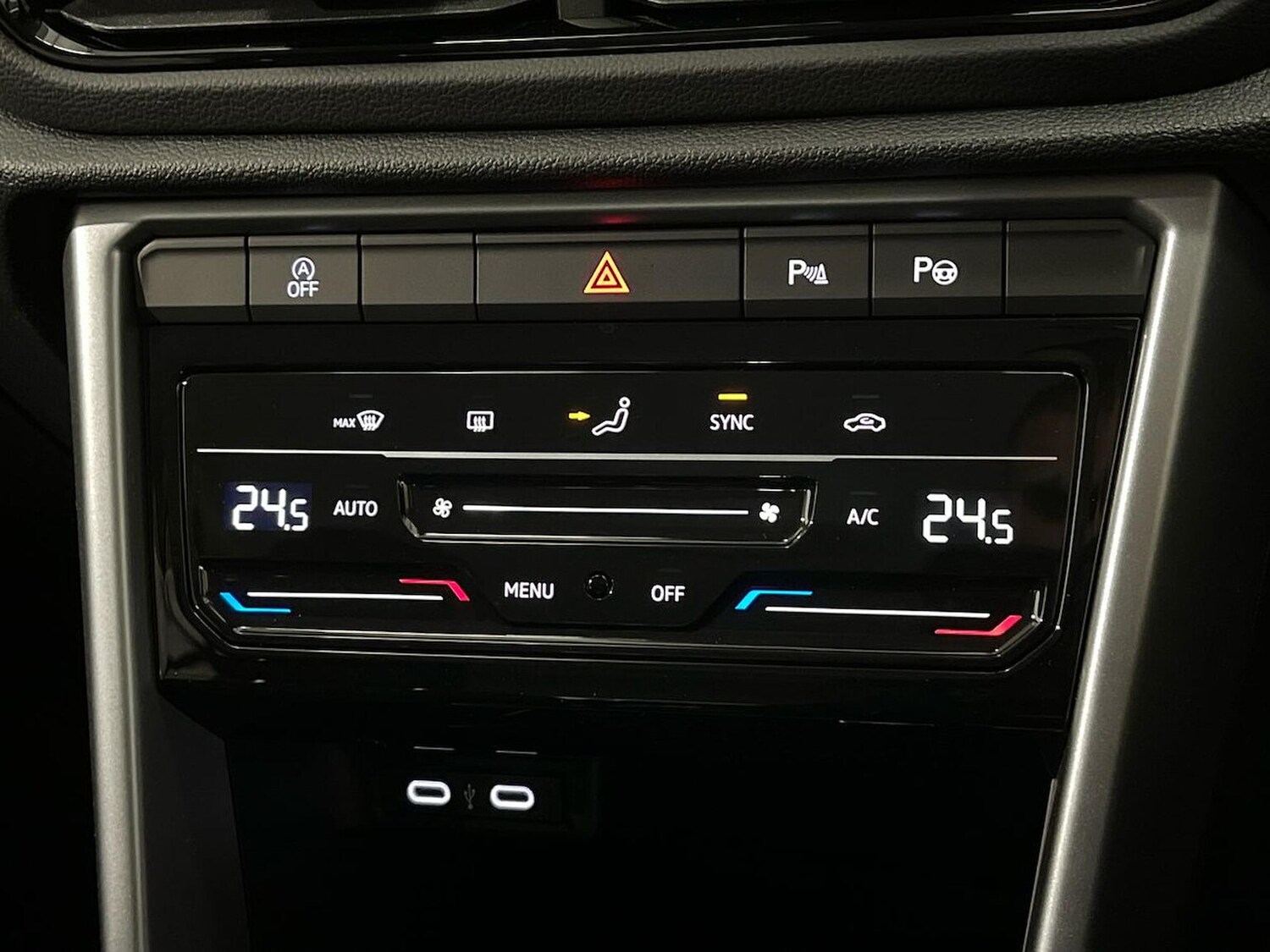 Used Volkswagen T-Roc 2026 for sale - 78195901: Photo 12