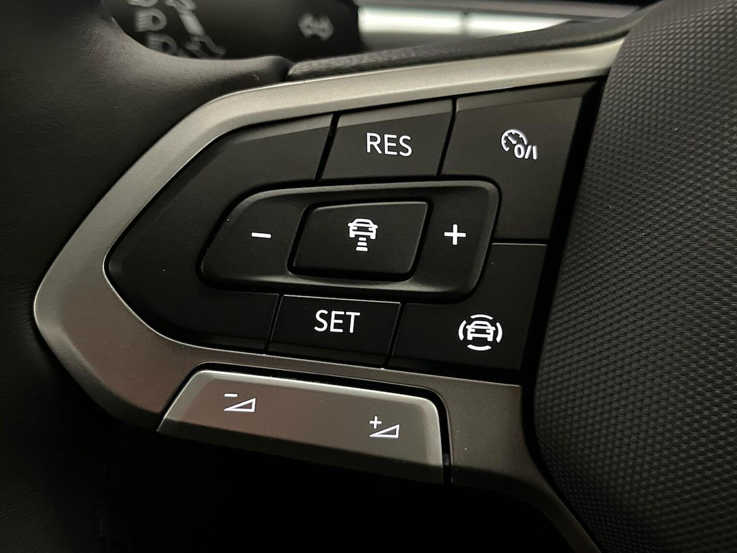 Used Volkswagen T-Roc 2026 for sale - 78195901: Photo 27