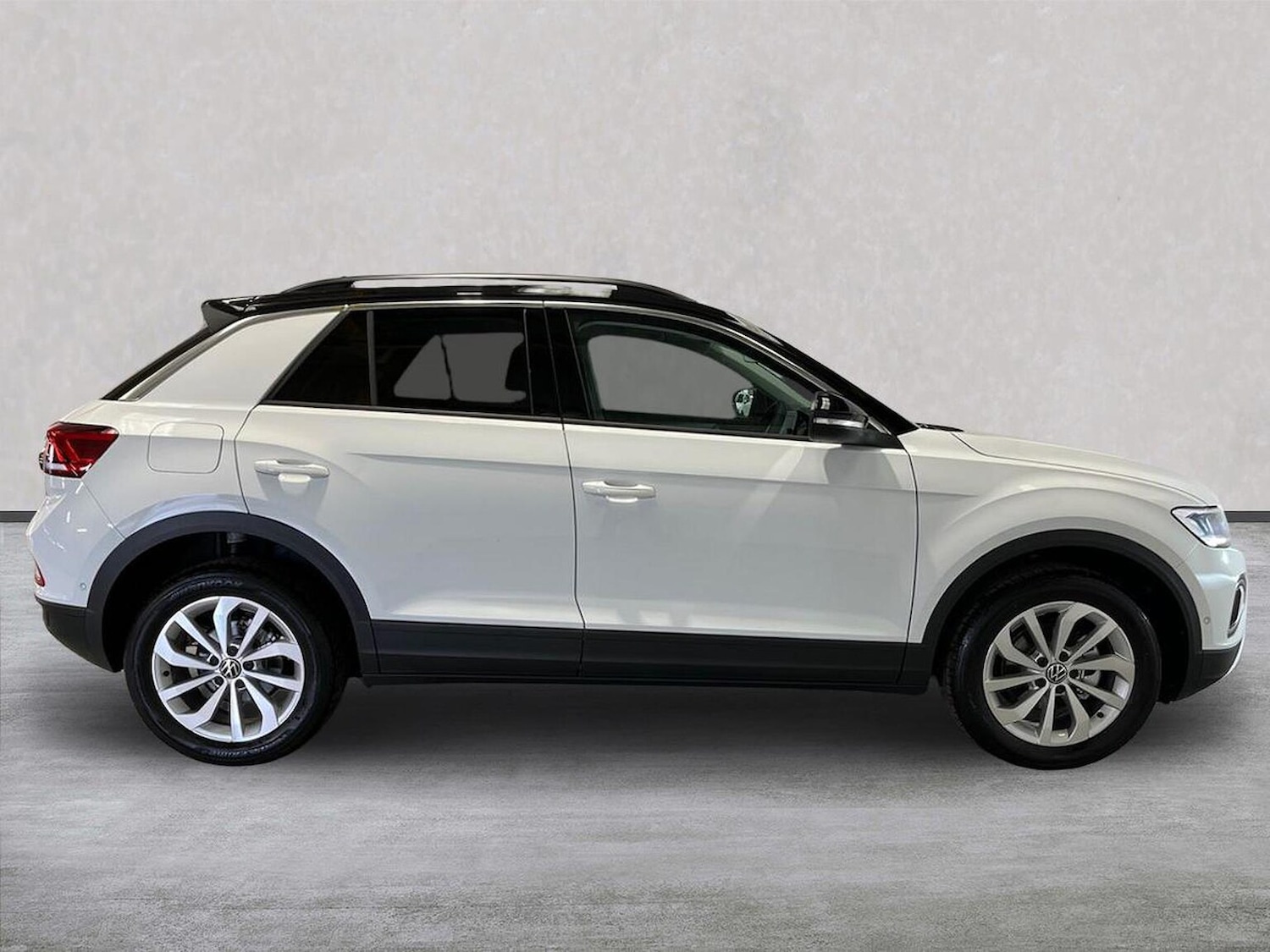 Used Volkswagen T-Roc 2026 for sale - 78195901: Photo 3