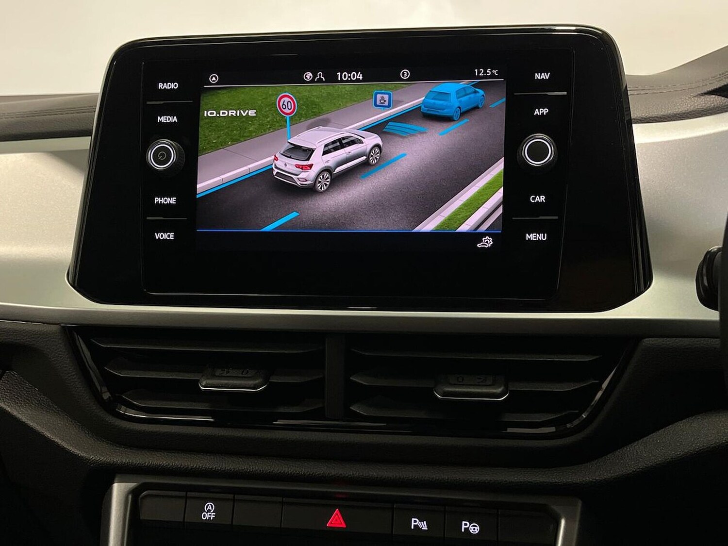 Used Volkswagen T-Roc 2026 for sale - 78195901: Photo 31