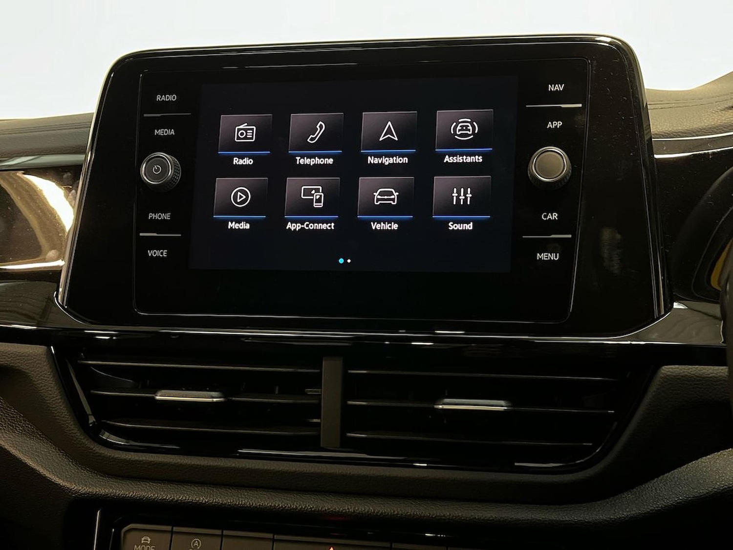 Used Volkswagen T-Roc 2025 for sale - 76492417: Photo 11