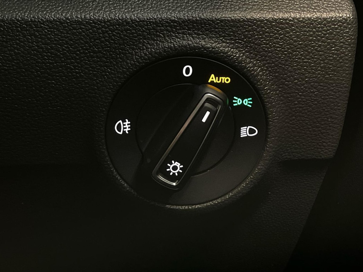 Used Volkswagen T-Roc 2025 for sale - 76492417: Photo 22