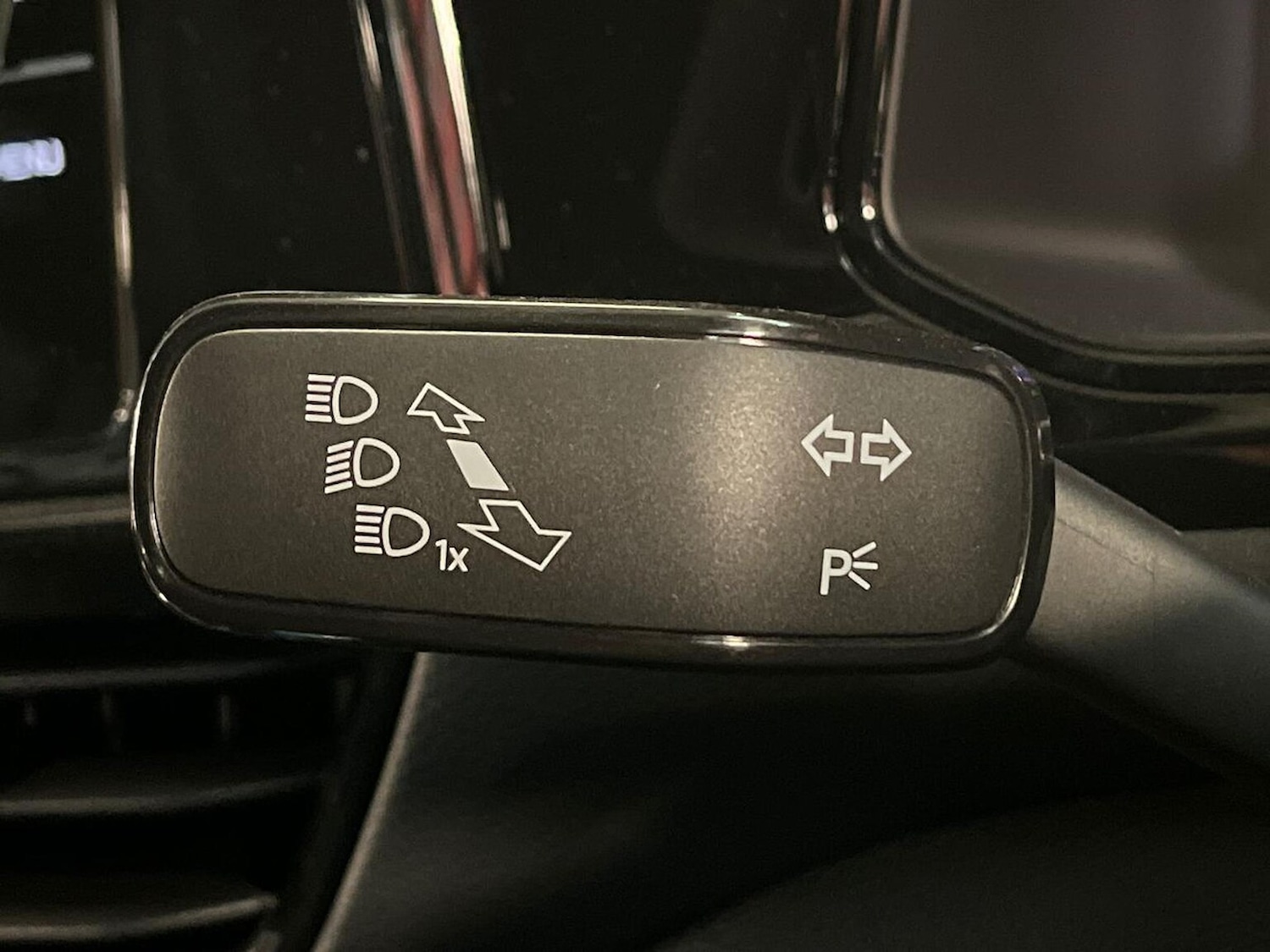 Used Volkswagen T-Roc 2025 for sale - 76492417: Photo 29