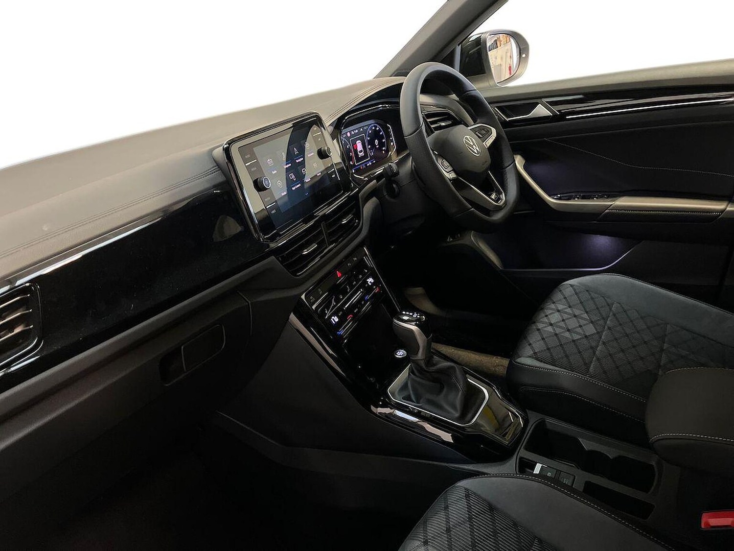 Used Volkswagen T-Roc 2025 for sale - 76492417: Photo 7