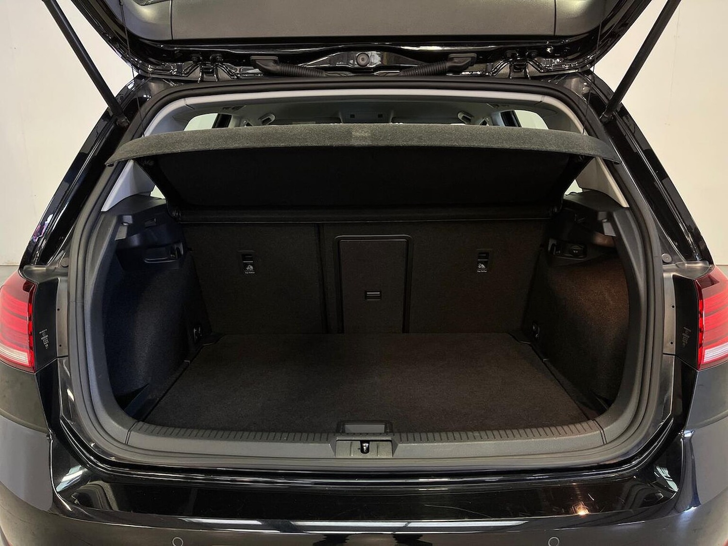 Used Volkswagen Golf 2018 for sale - 76504991: Photo 17