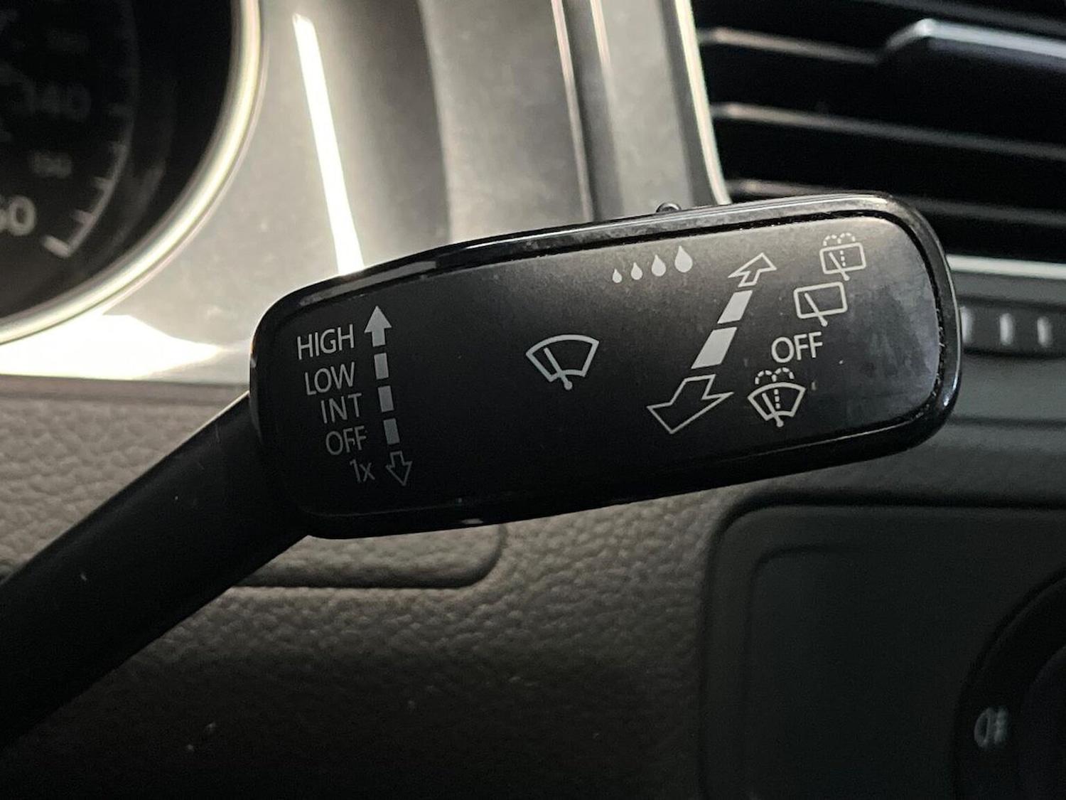 Used Volkswagen Golf 2018 for sale - 76504991: Photo 28