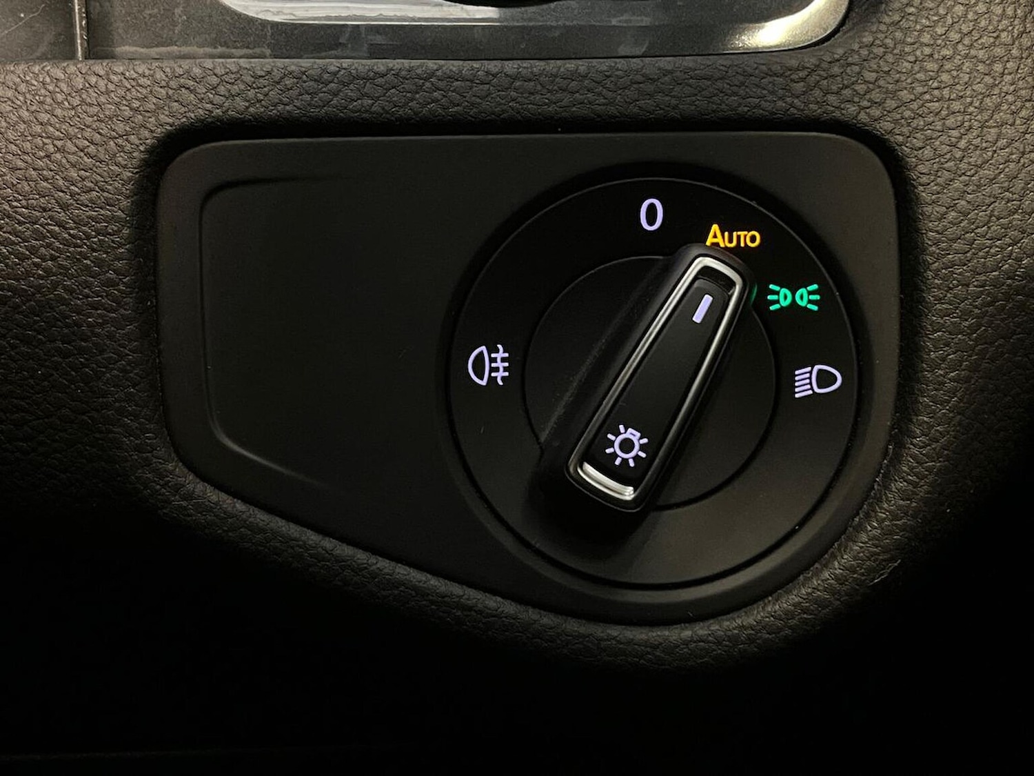 Used Volkswagen Golf 2018 for sale - 76504991: Photo 30