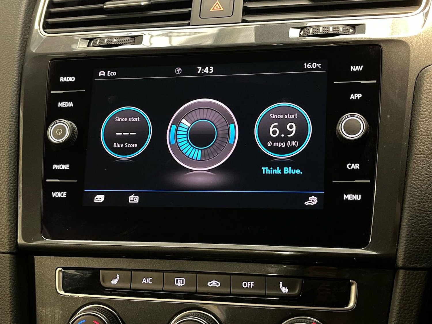 Used Volkswagen Golf 2018 for sale - 76504991: Photo 32