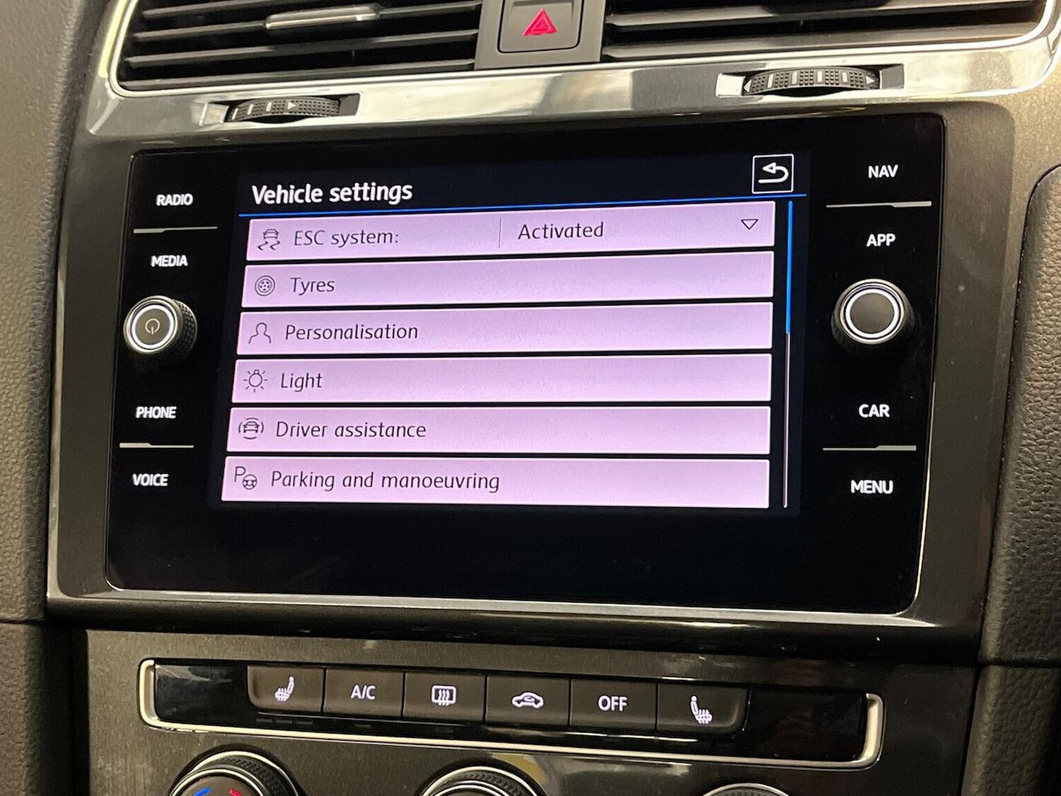 Used Volkswagen Golf 2018 for sale - 76504991: Photo 37