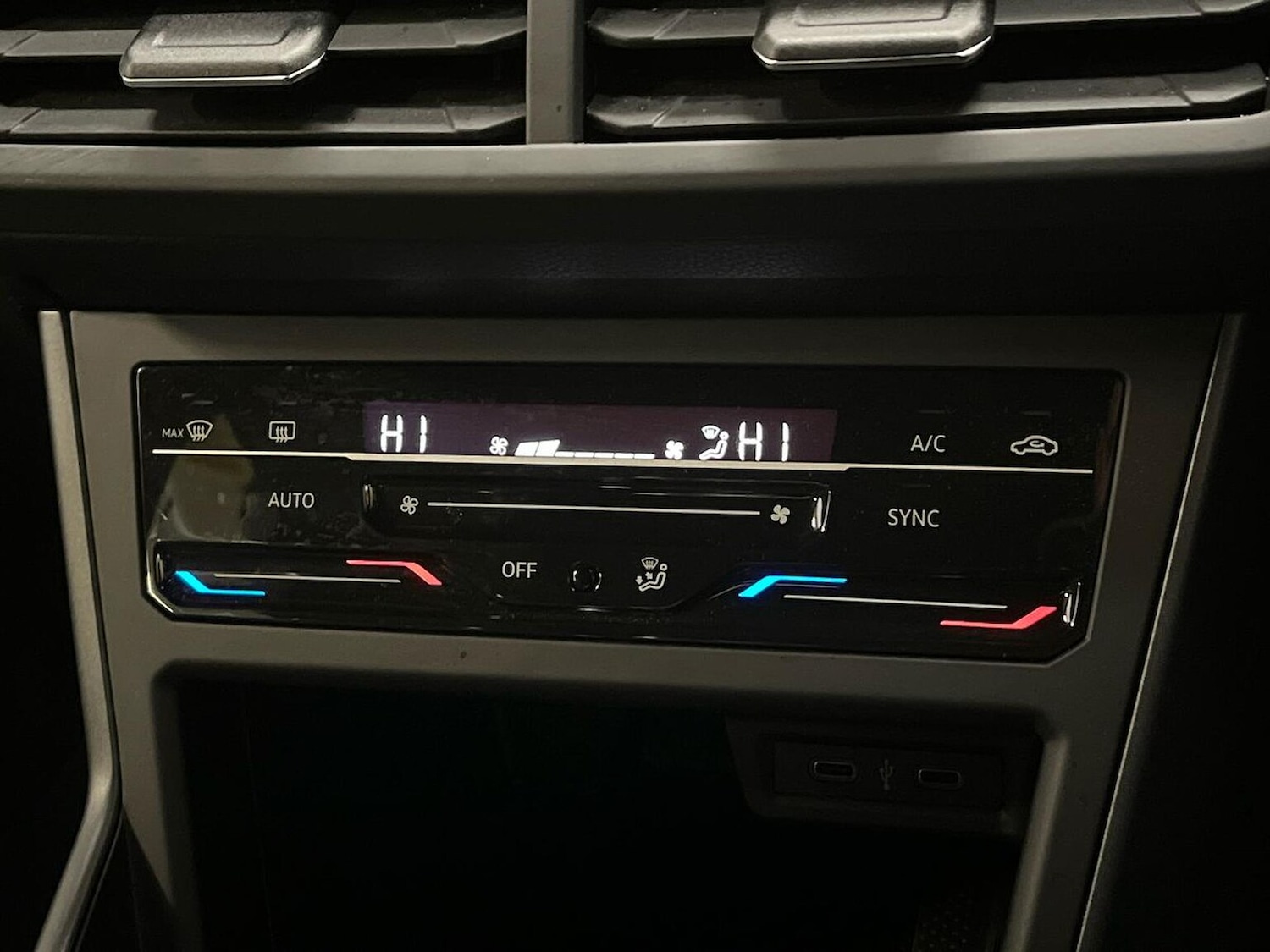 Used Volkswagen Taigo 2022 for sale - 76383352: Photo 12