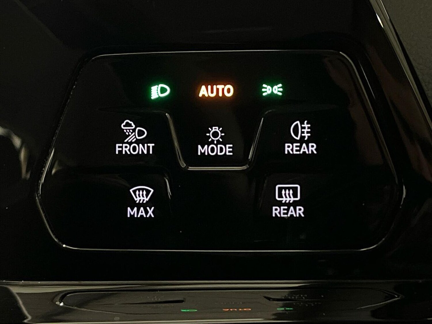 Used Volkswagen Golf 2020 for sale - 77845381: Photo 22