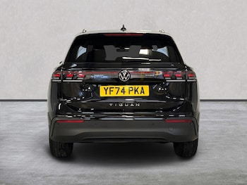 Used Volkswagen Tiguan 2024 for sale - 76164803: Photo