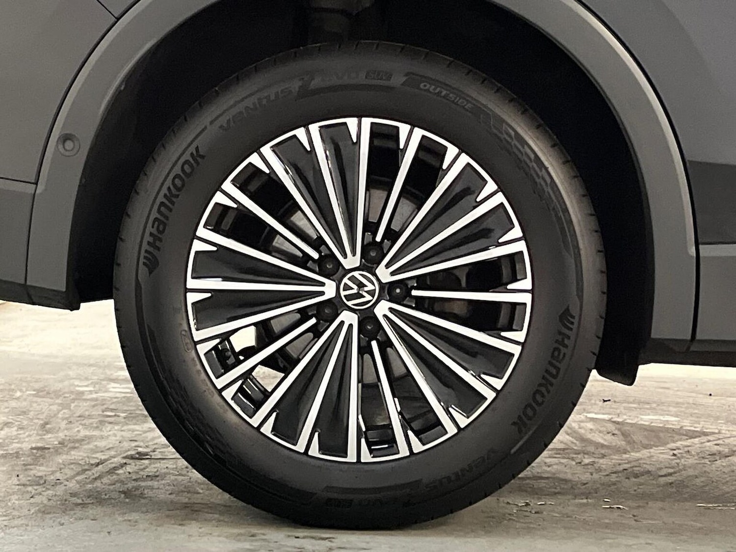 Used Volkswagen Tiguan 2024 for sale - 76164803: Photo 6
