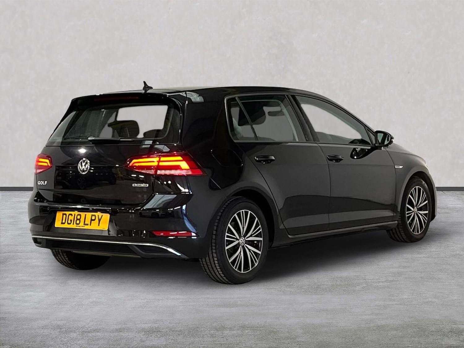 Used Volkswagen Golf 2018 for sale - 76831964: Photo 18