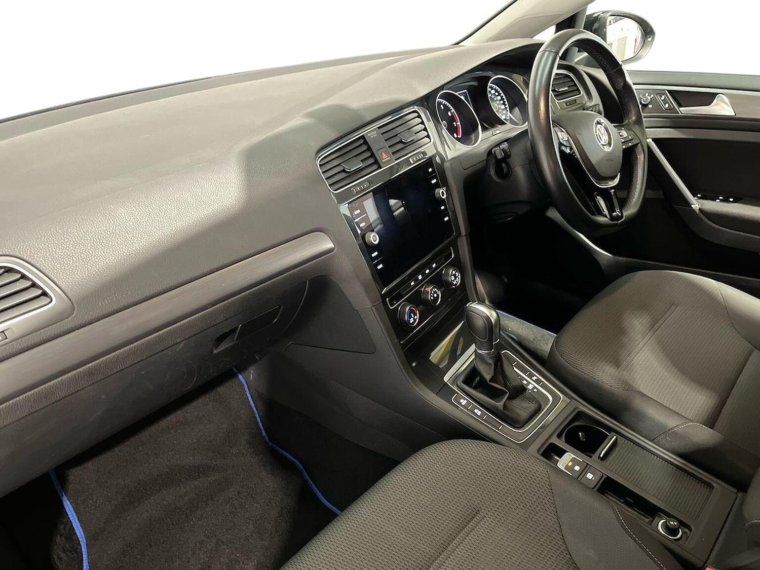 Used Volkswagen Golf 2018 for sale - 76831964: Photo 7