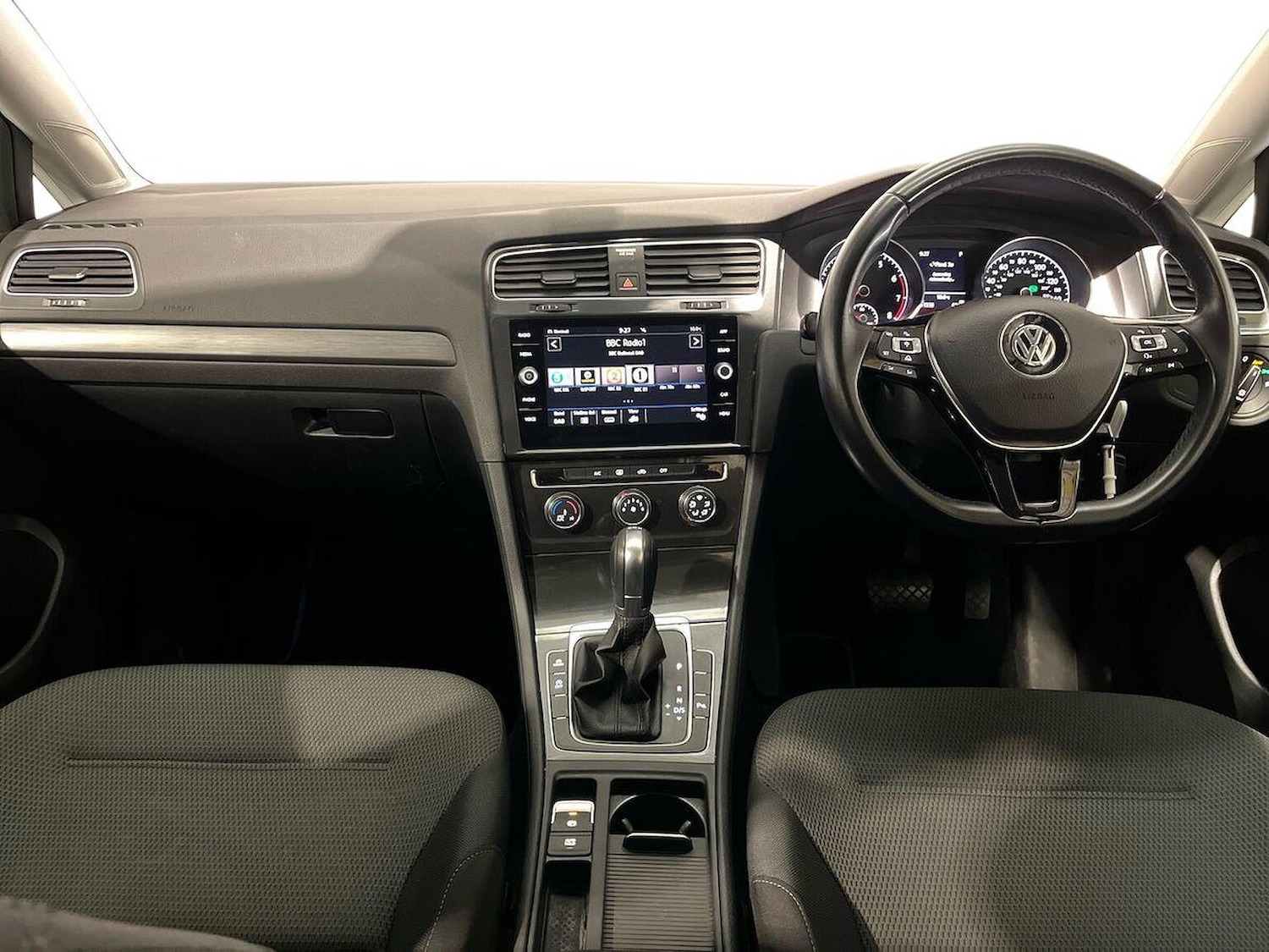 Used Volkswagen Golf 2018 for sale - 76831964: Photo 8