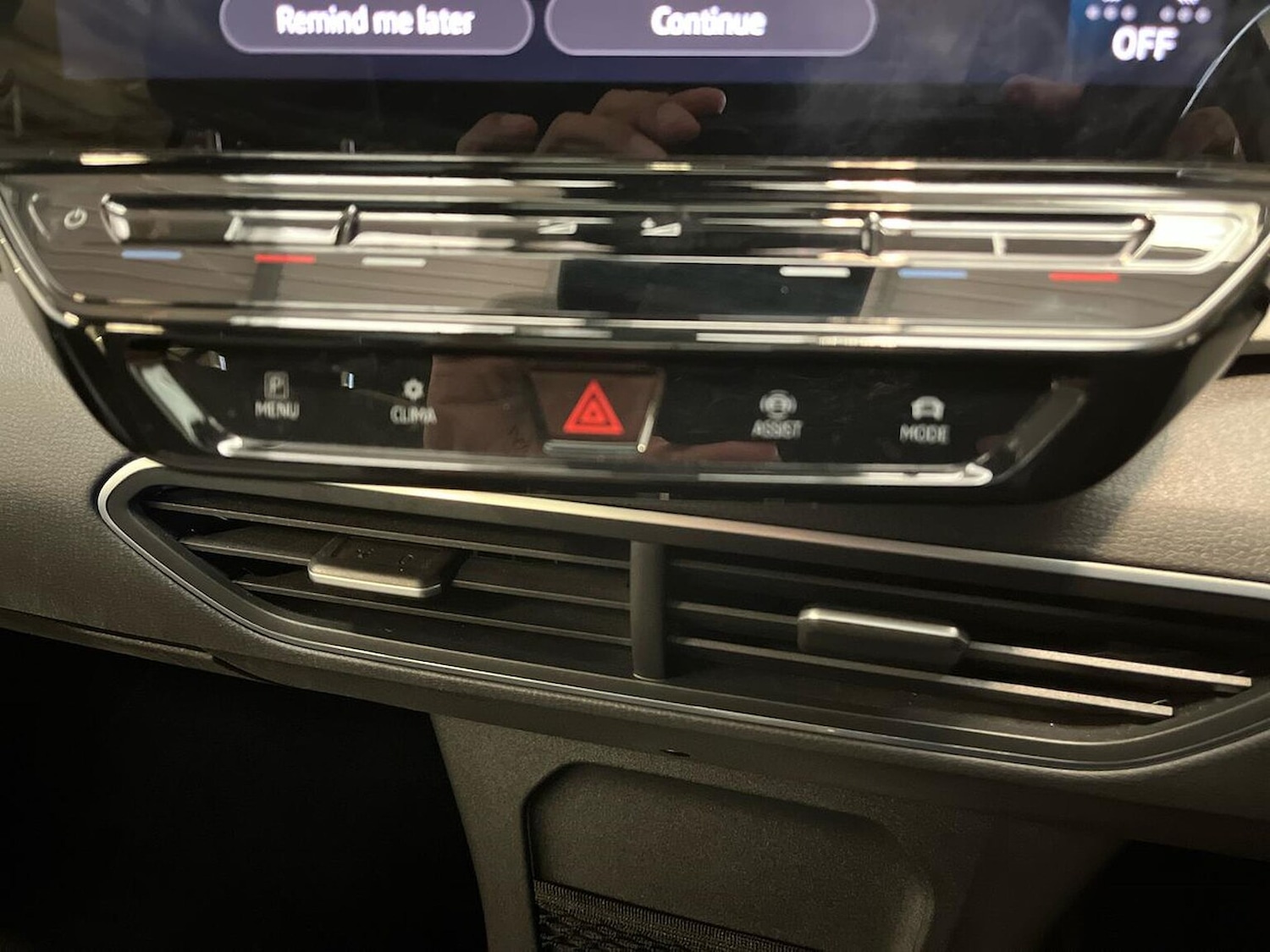 Used Volkswagen ID.3 2023 for sale - 76605530: Photo 12