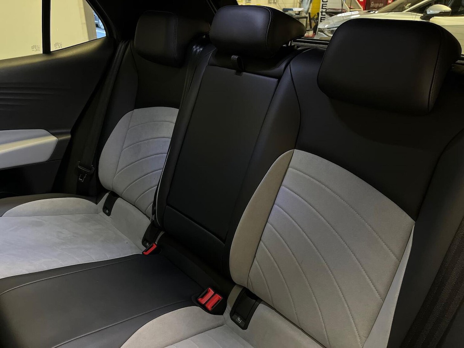 Used Volkswagen ID.3 2023 for sale - 76605530: Photo 16