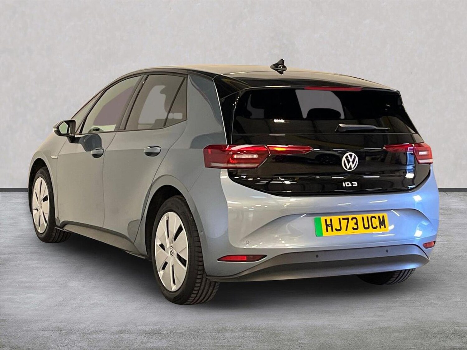 Used Volkswagen ID.3 2023 for sale - 76605530: Photo 2