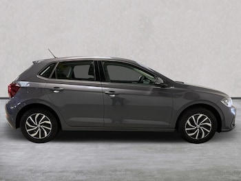 Used Volkswagen Polo 2023 for sale - 75962428: Photo