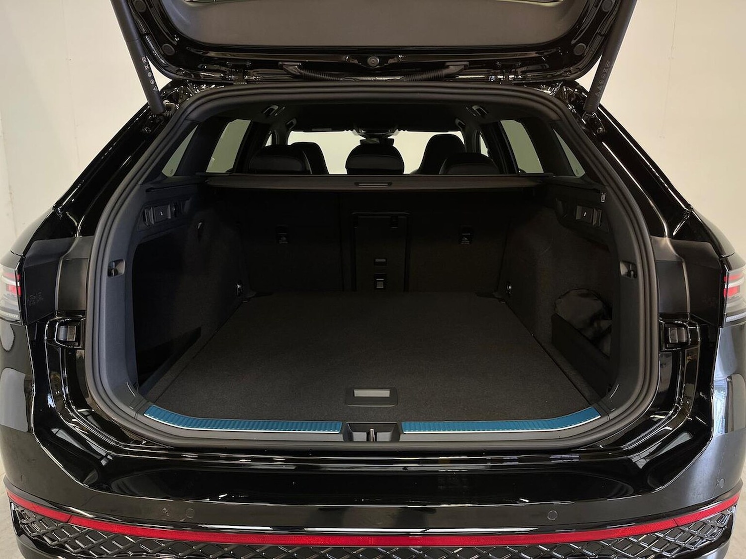 Used Volkswagen Passat 2025 for sale - 77056898: Photo 19