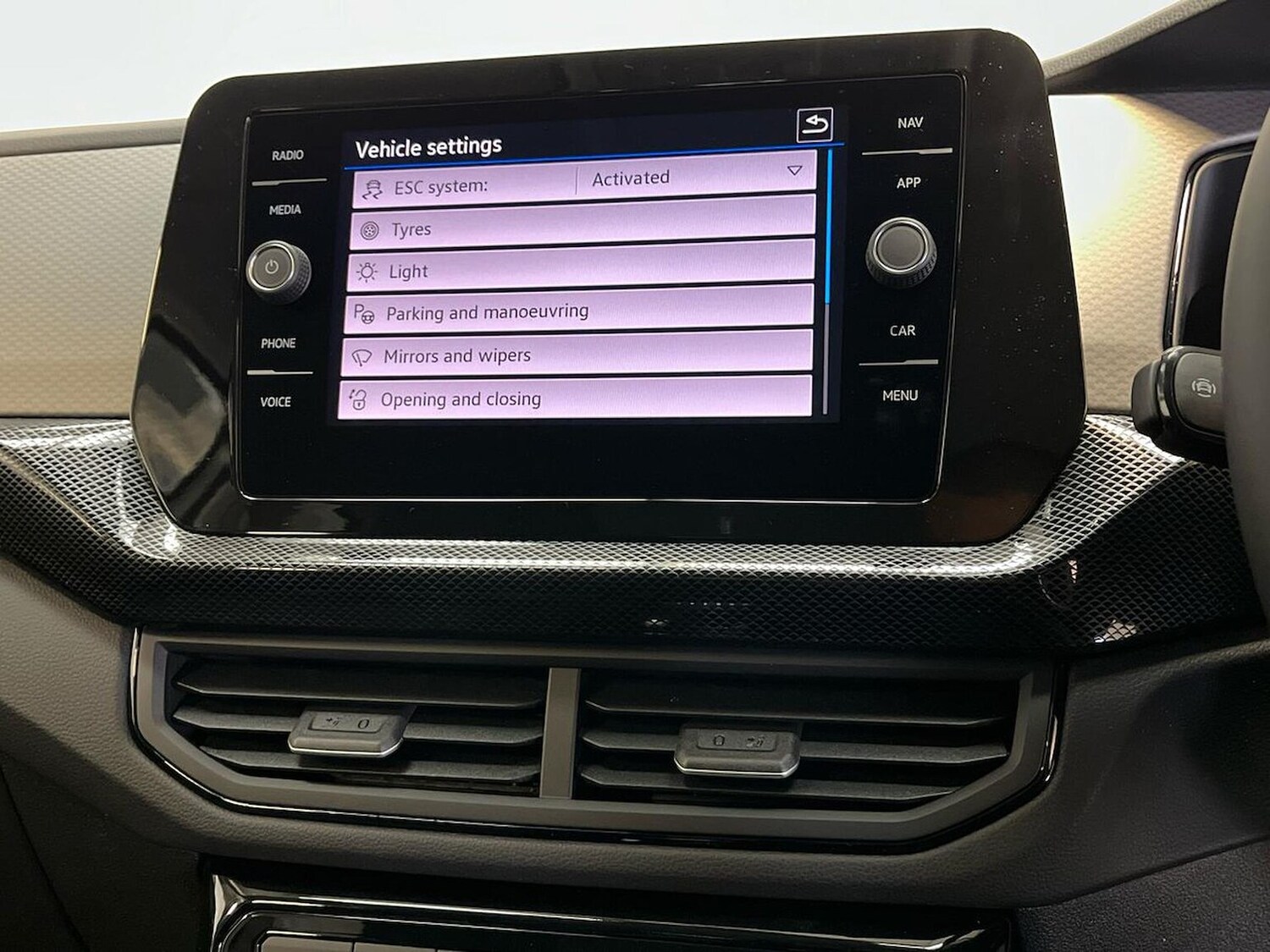 Used Volkswagen T-Cross 2025 for sale - 76128946: Photo 35