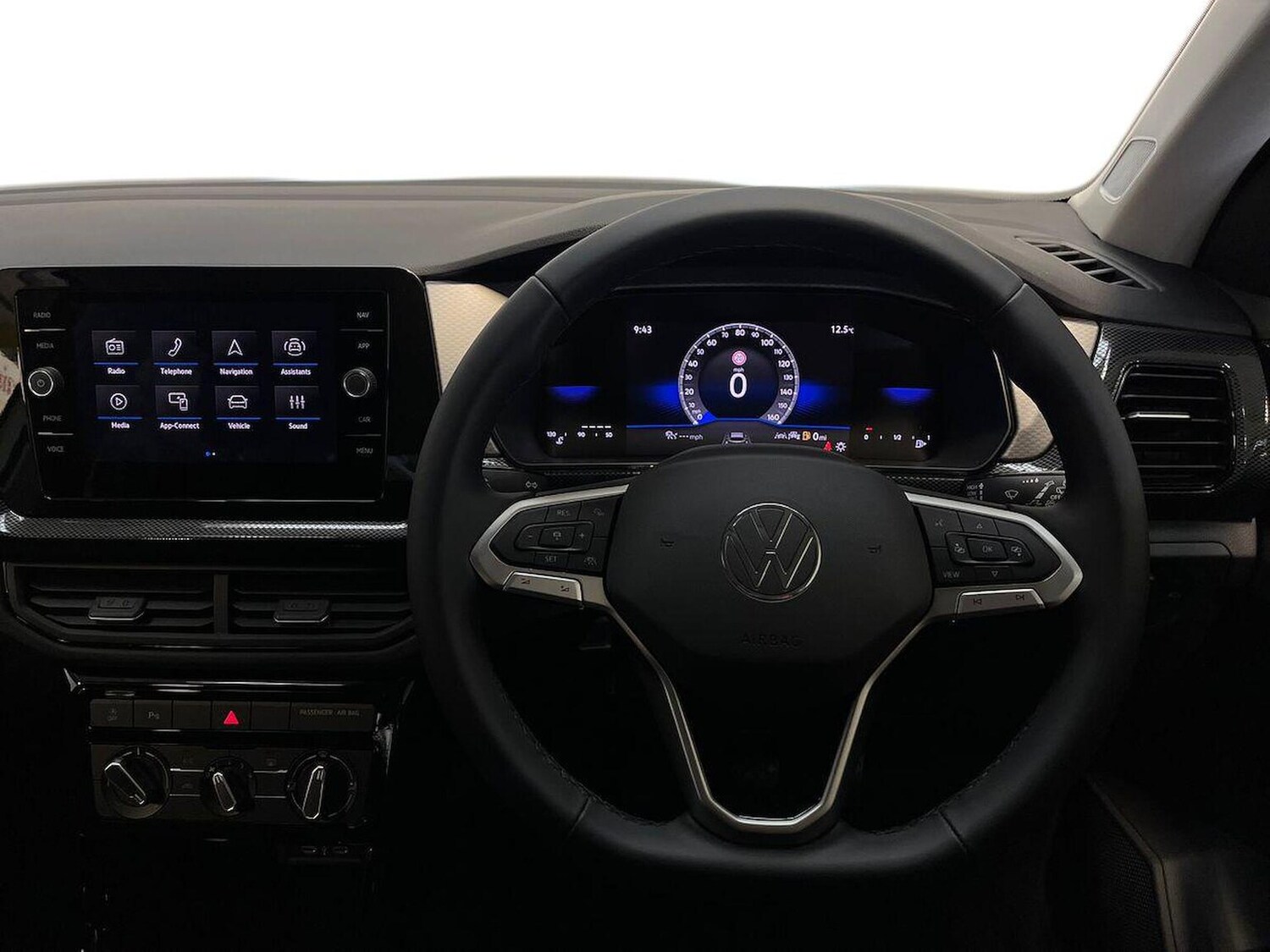 Used Volkswagen T-Cross 2025 for sale - 76128946: Photo 9