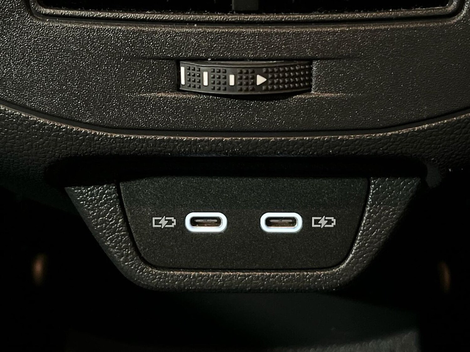 Used Volkswagen T-Roc 2021 for sale - 78176521: Photo 40