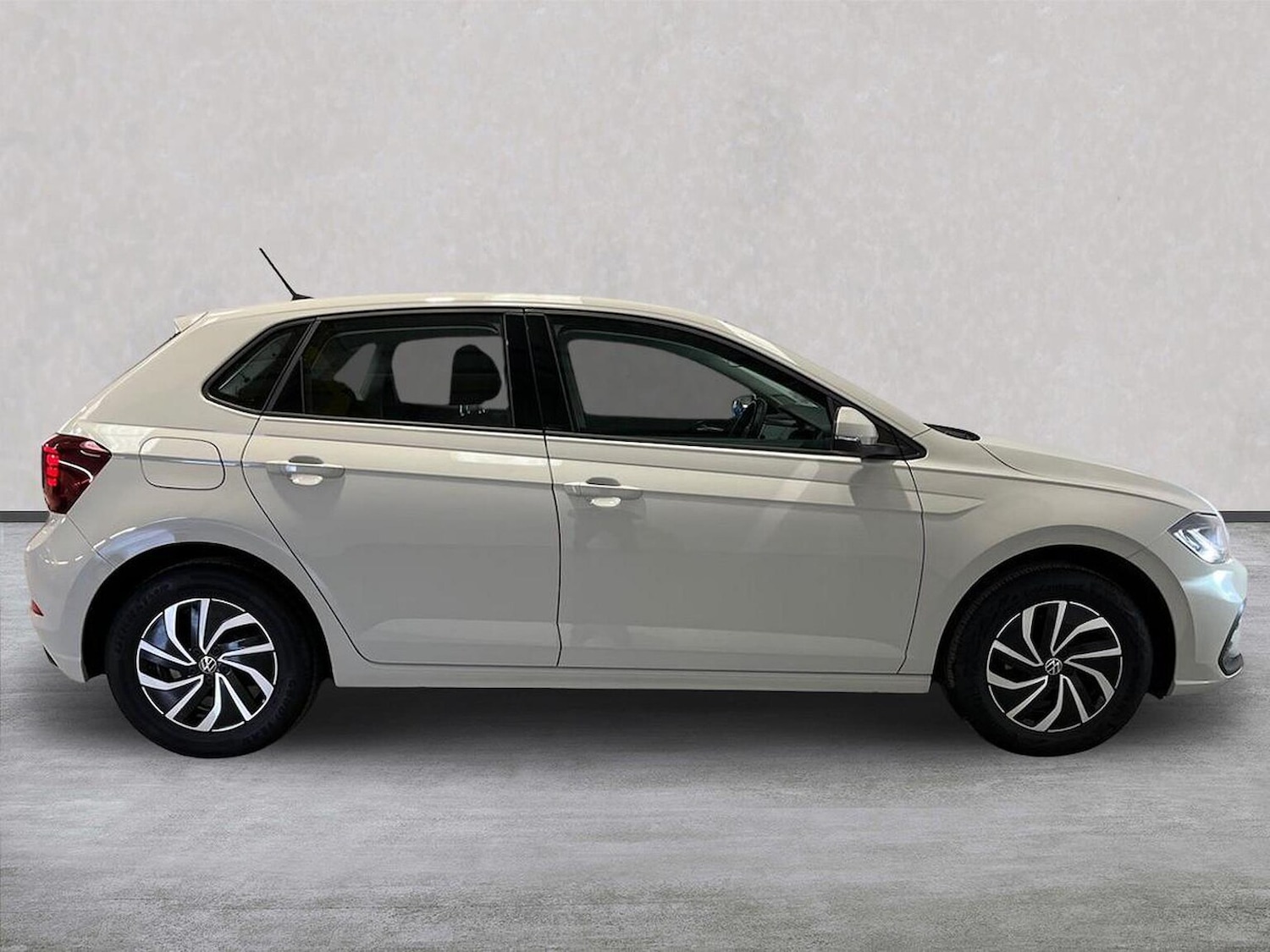 Used Volkswagen Polo 2023 for sale - 77983987: Photo 3