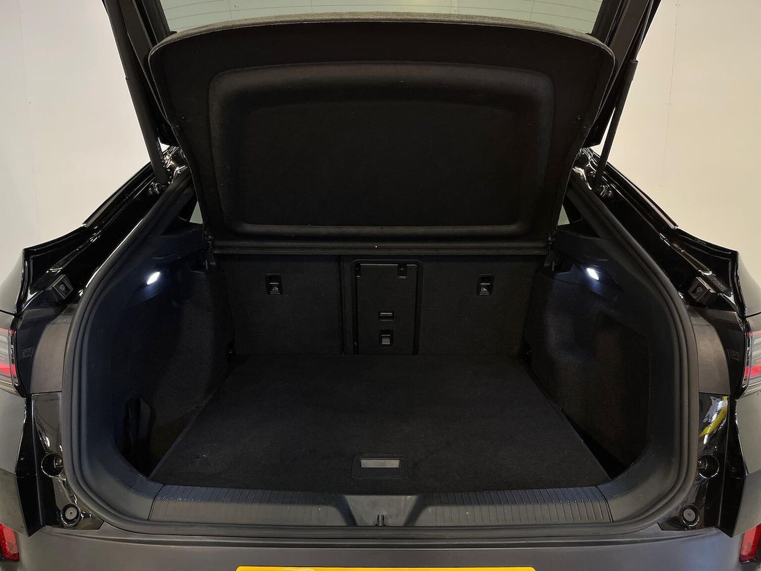 Used Volkswagen ID.5 2023 for sale - 76407381: Photo 17