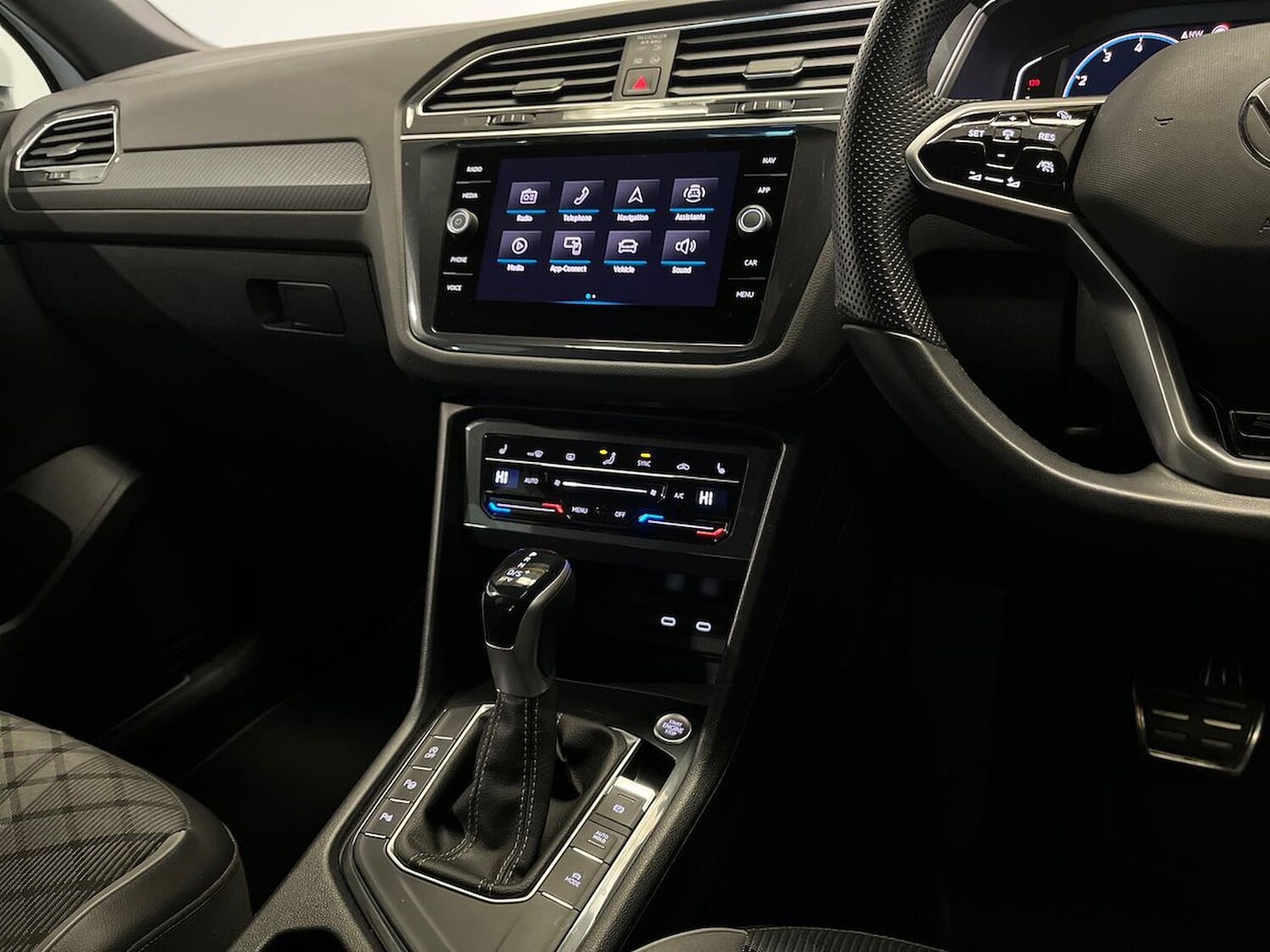 Used Volkswagen Tiguan 2023 for sale - 78195879: Photo 13