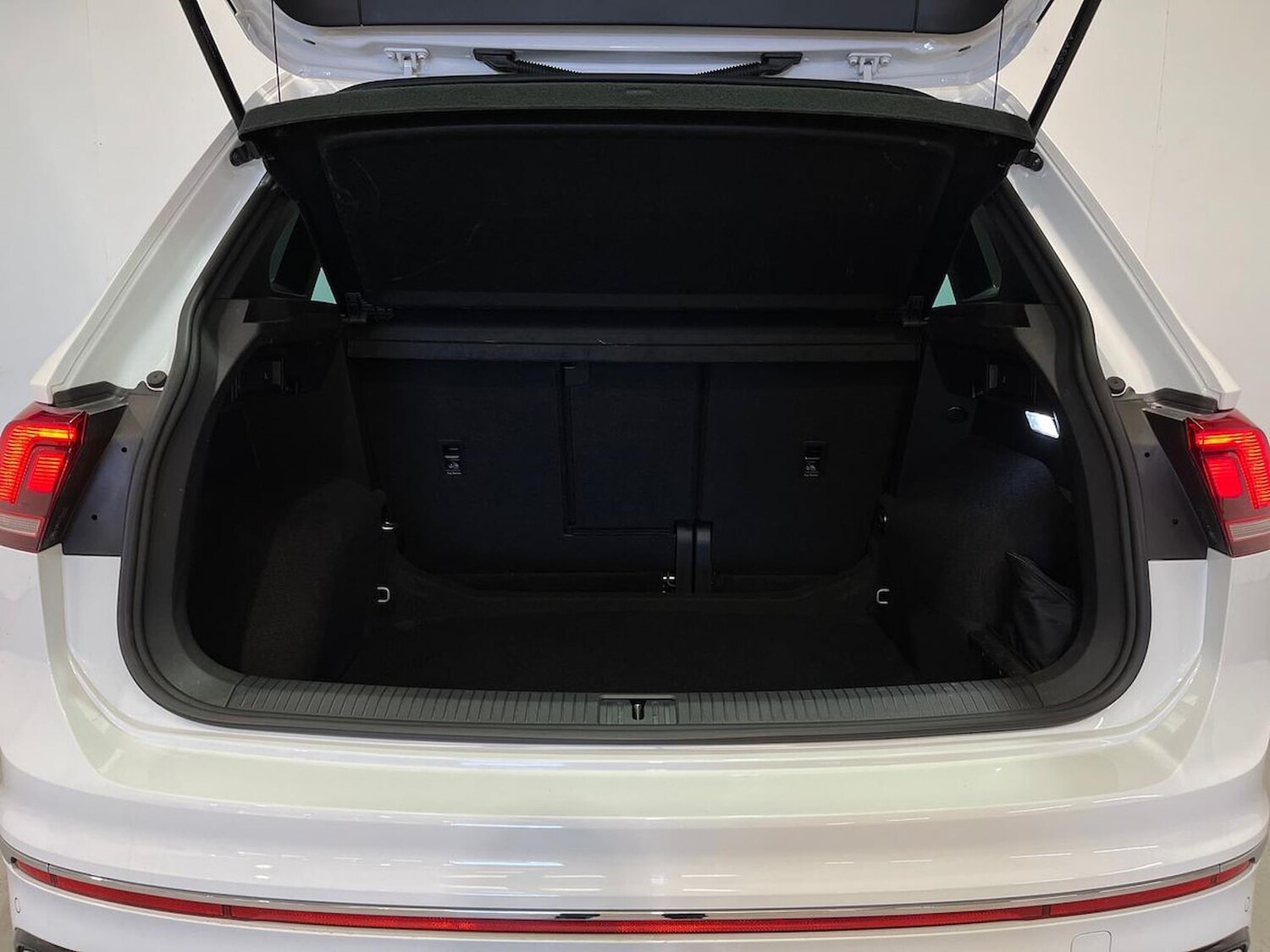 Used Volkswagen Tiguan 2023 for sale - 78195879: Photo 17