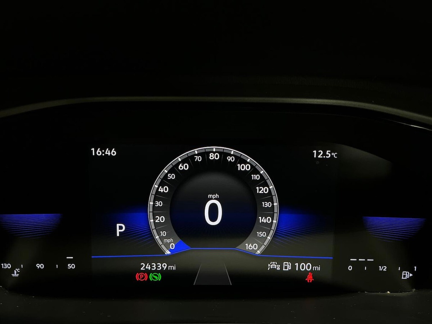 Used Volkswagen T-Roc 2022 for sale - 76799423: Photo 10