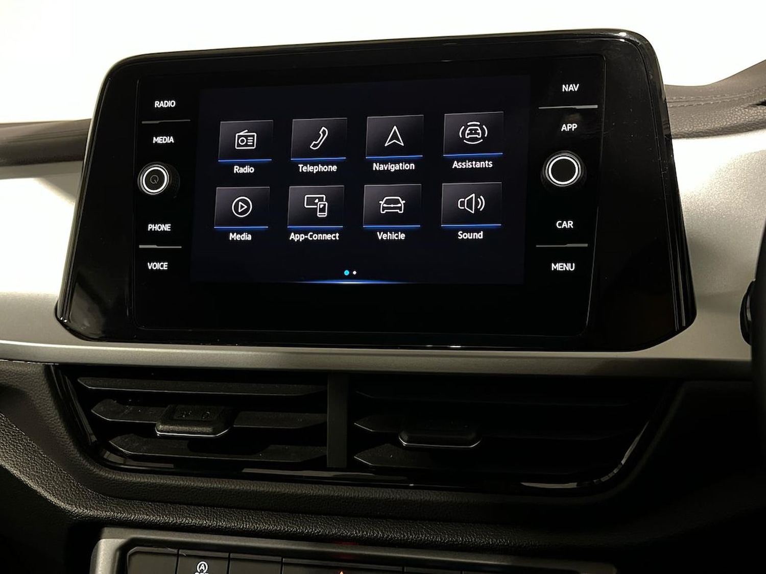 Used Volkswagen T-Roc 2022 for sale - 76799423: Photo 11