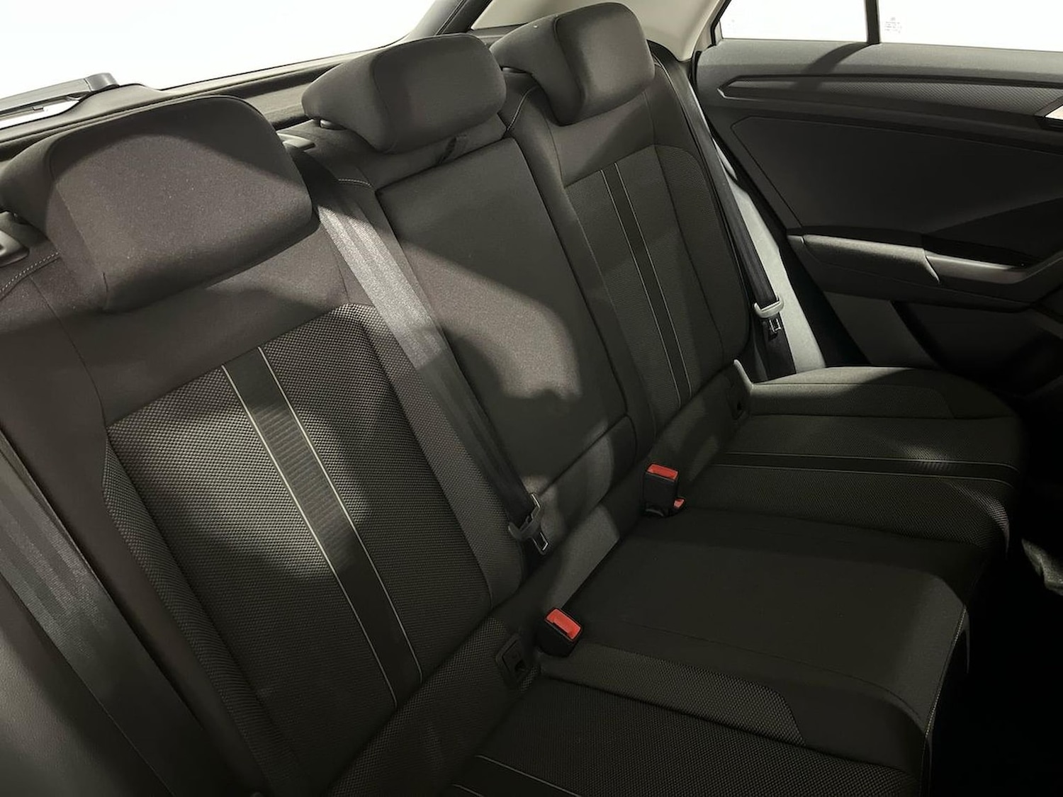 Used Volkswagen T-Roc 2022 for sale - 76799423: Photo 16