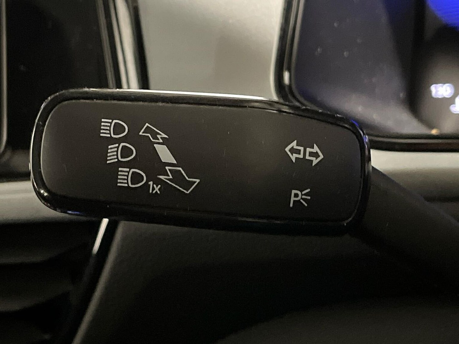 Used Volkswagen T-Roc 2022 for sale - 76799423: Photo 29