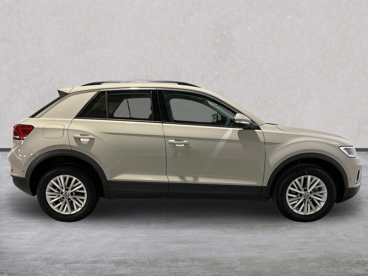 Used Volkswagen T-Roc 2022 for sale - 76799423: Photo 3
