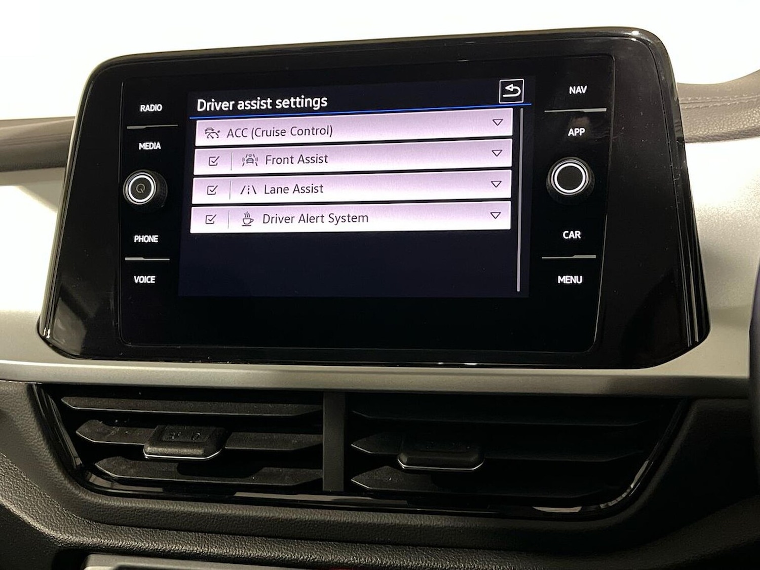 Used Volkswagen T-Roc 2022 for sale - 76799423: Photo 31