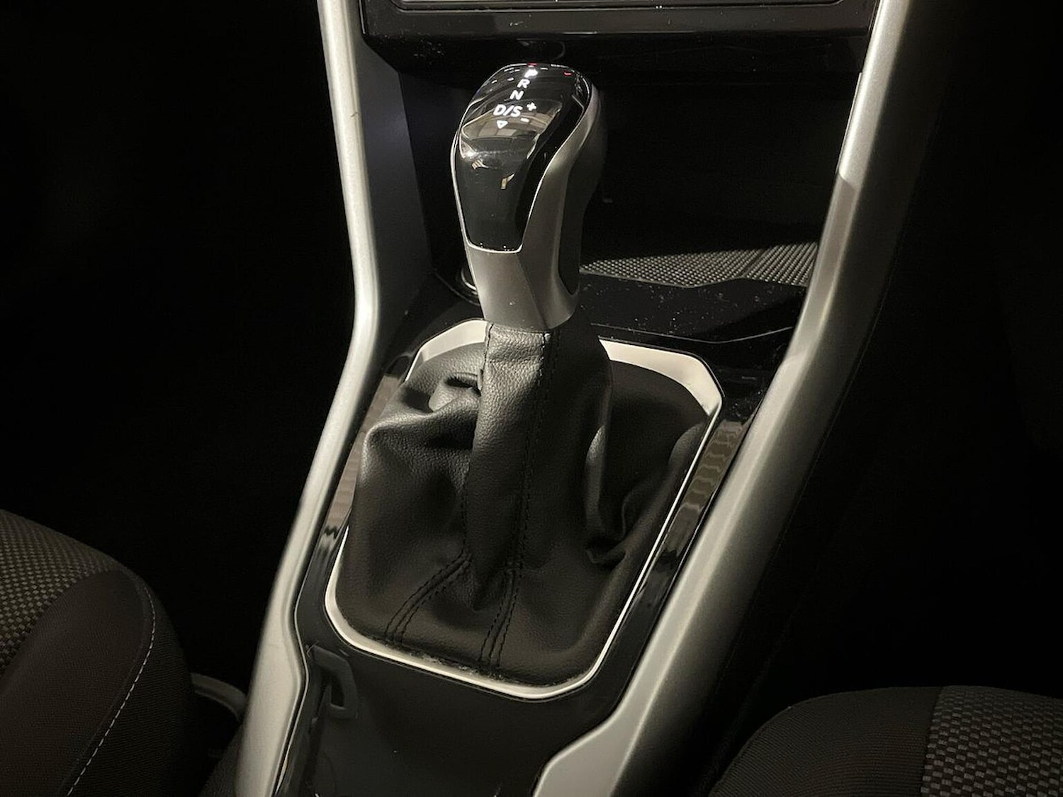 Used Volkswagen T-Roc 2022 for sale - 76799423: Photo 38