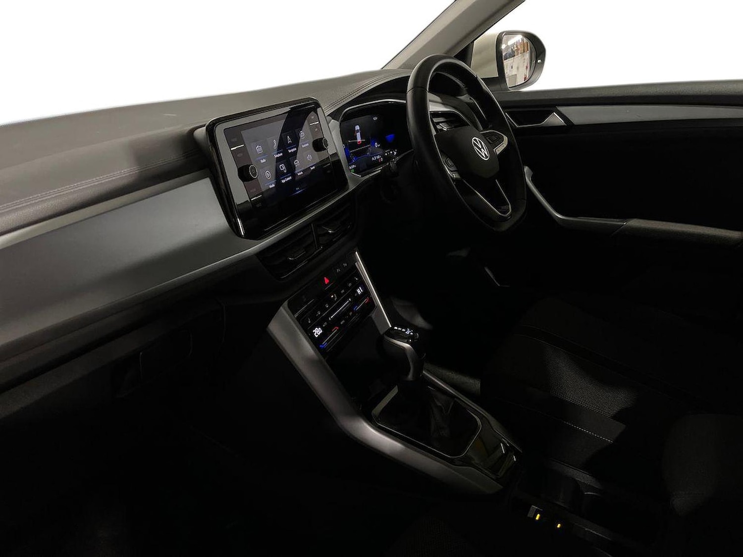 Used Volkswagen T-Roc 2022 for sale - 76799423: Photo 7