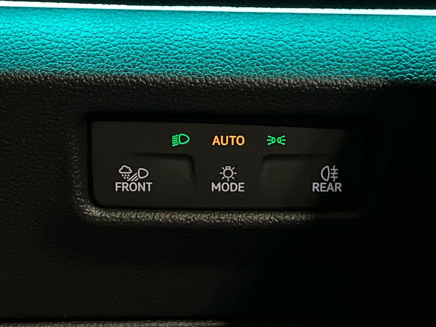 Used Volkswagen Touran 2025 for sale - 77056887: Photo 24