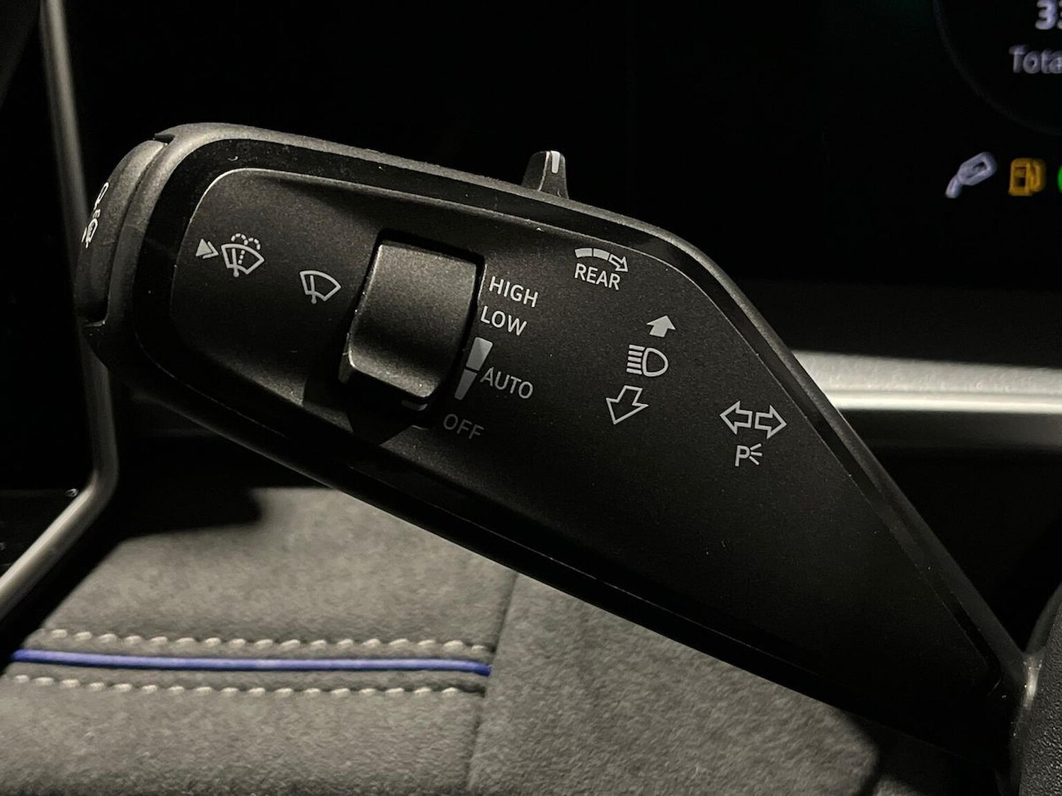 Used Volkswagen Touran 2025 for sale - 77056887: Photo 31