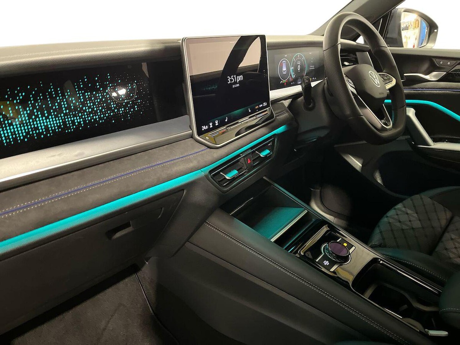 Used Volkswagen Touran 2025 for sale - 77056887: Photo 9