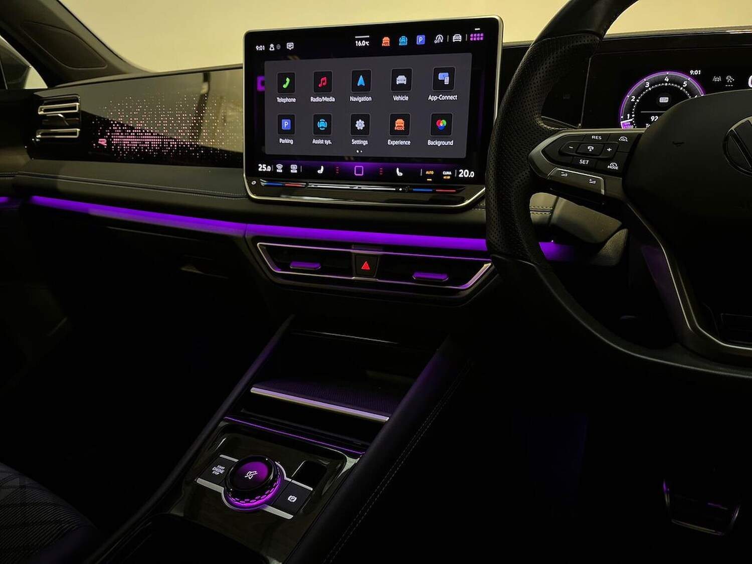 Used Volkswagen Tiguan 2024 for sale - 76363408: Photo 13