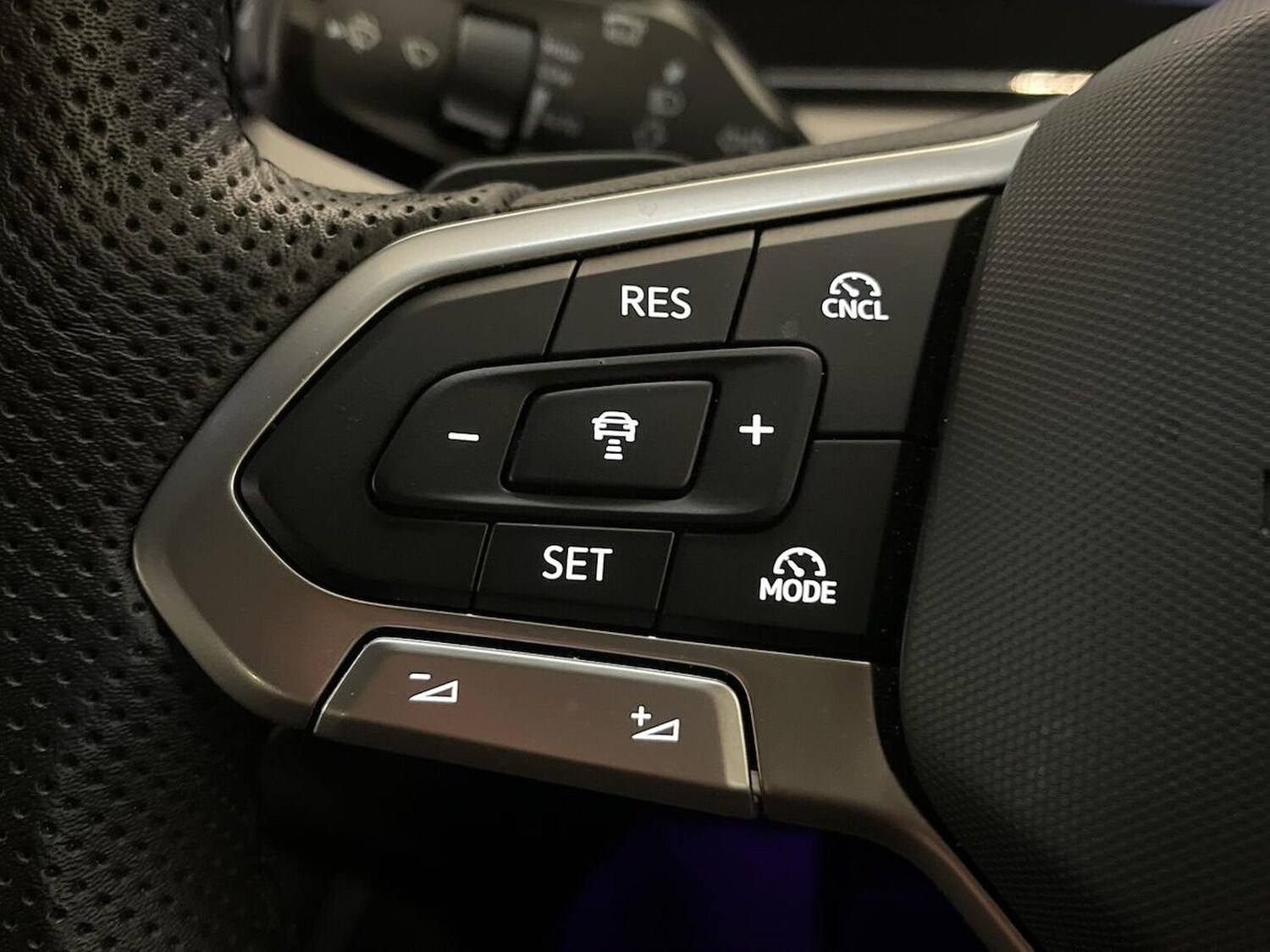 Used Volkswagen Tiguan 2024 for sale - 76363408: Photo 27