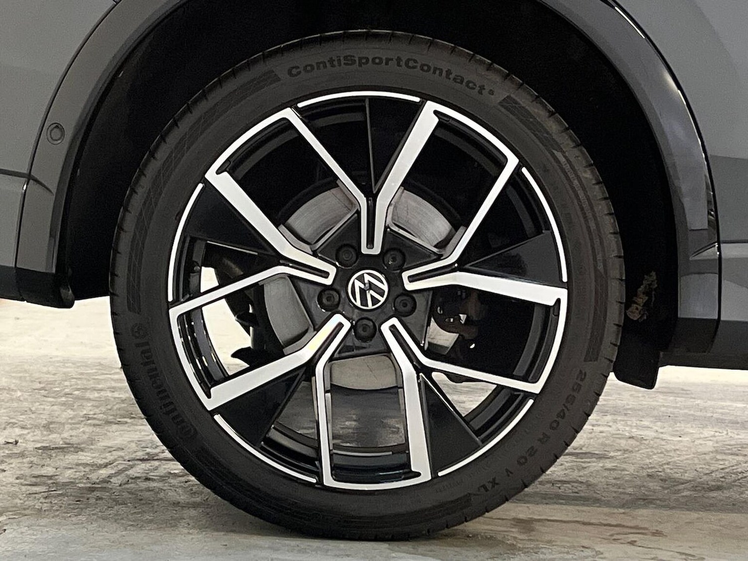 Used Volkswagen Tiguan 2024 for sale - 76363408: Photo 6