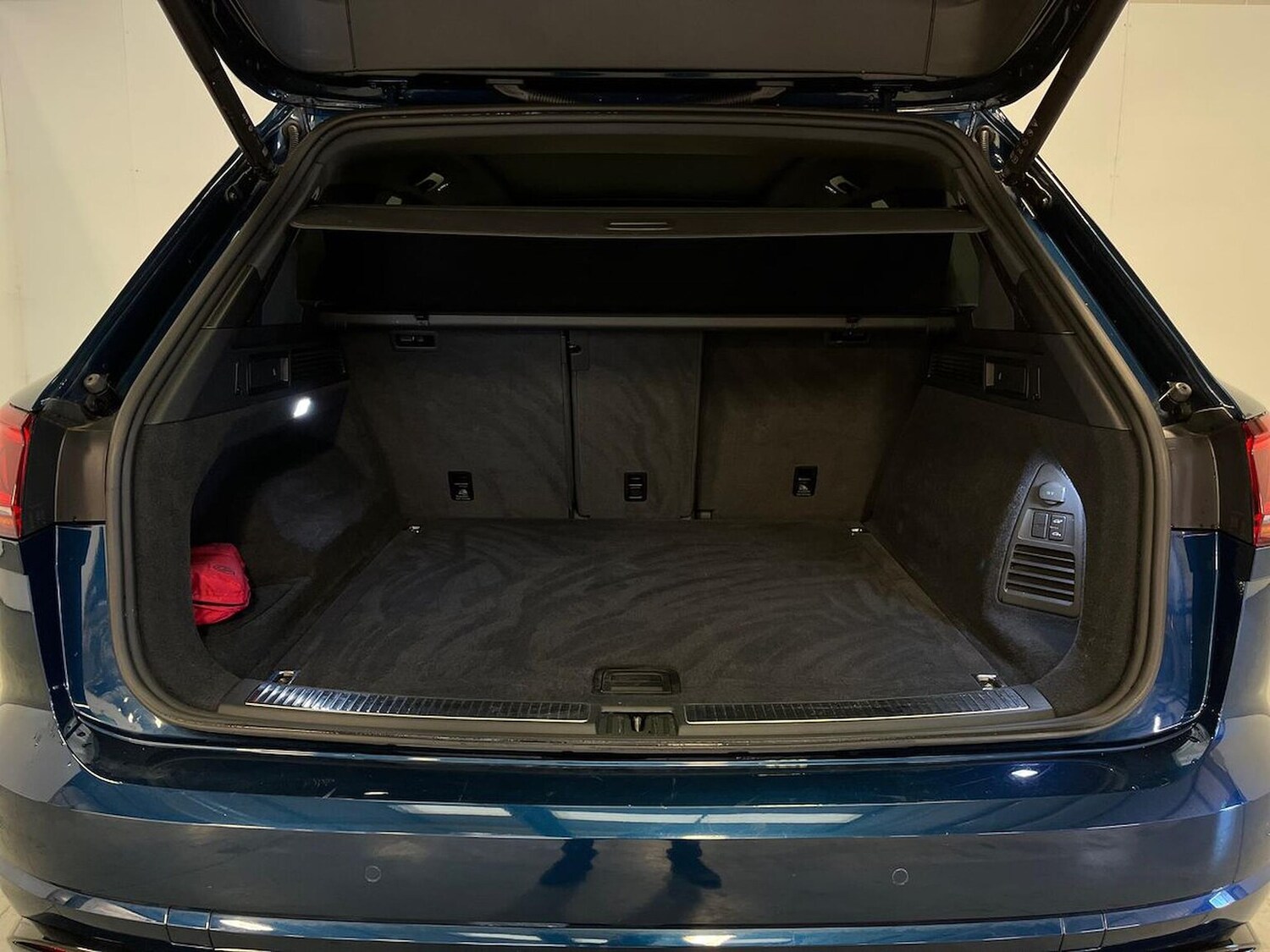 Used Volkswagen Touareg 2022 for sale - 76407384: Photo 17