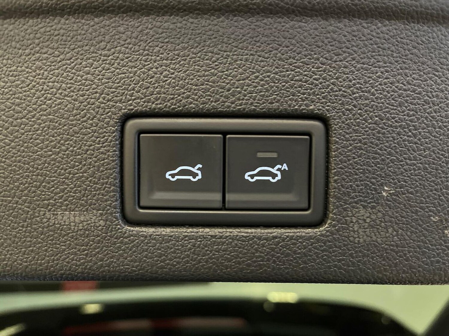 Used Volkswagen Touareg 2022 for sale - 76407384: Photo 22